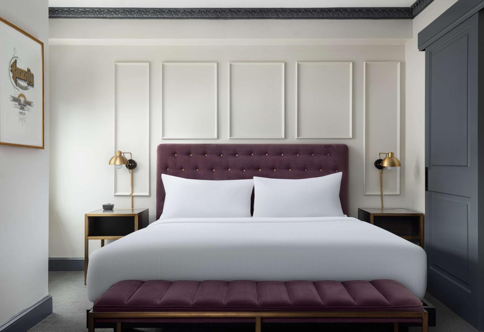 Hotel Phillips Kansas City, Curio Collection By Hilton Kültér fotó