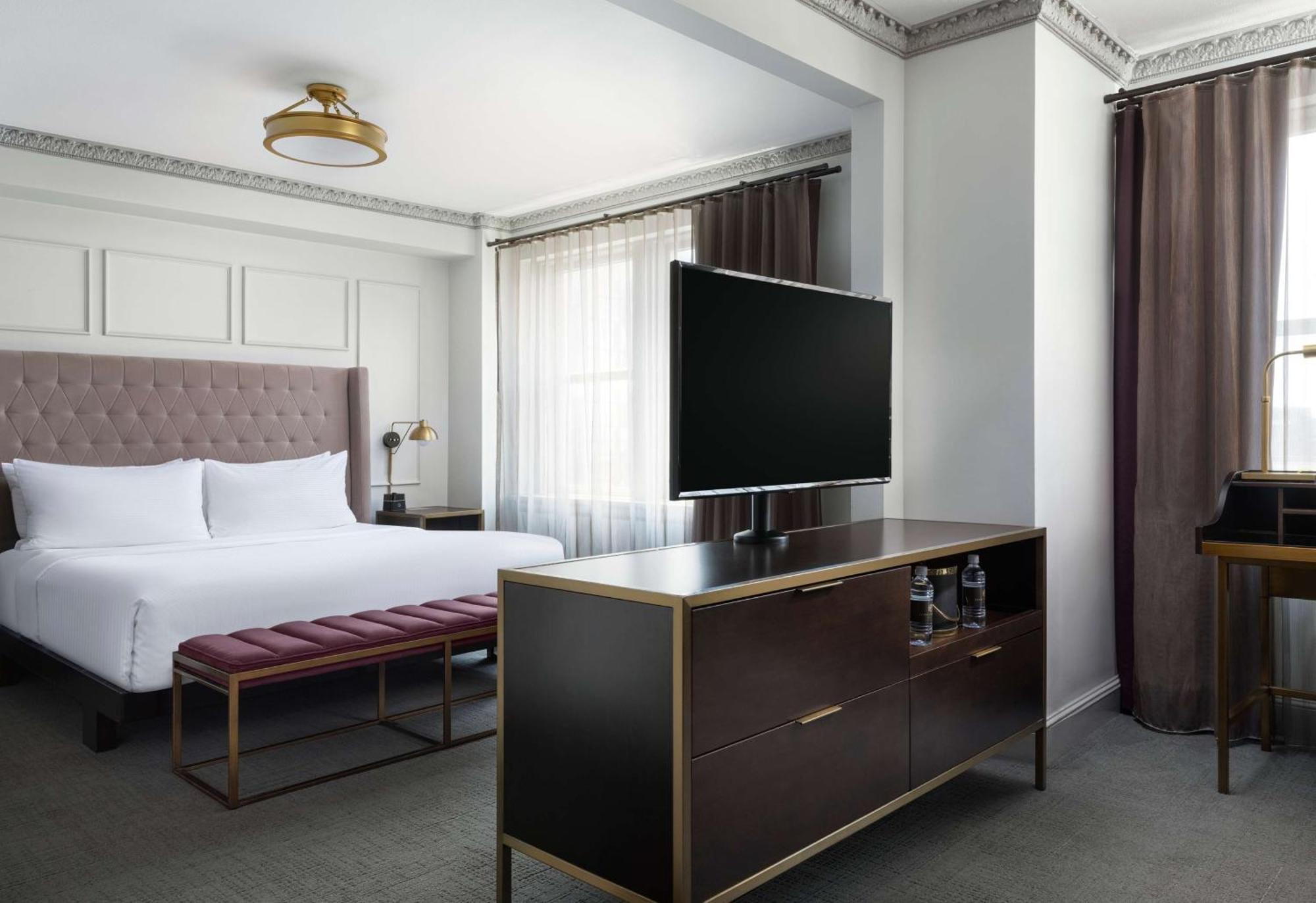 Hotel Phillips Kansas City, Curio Collection By Hilton Kültér fotó
